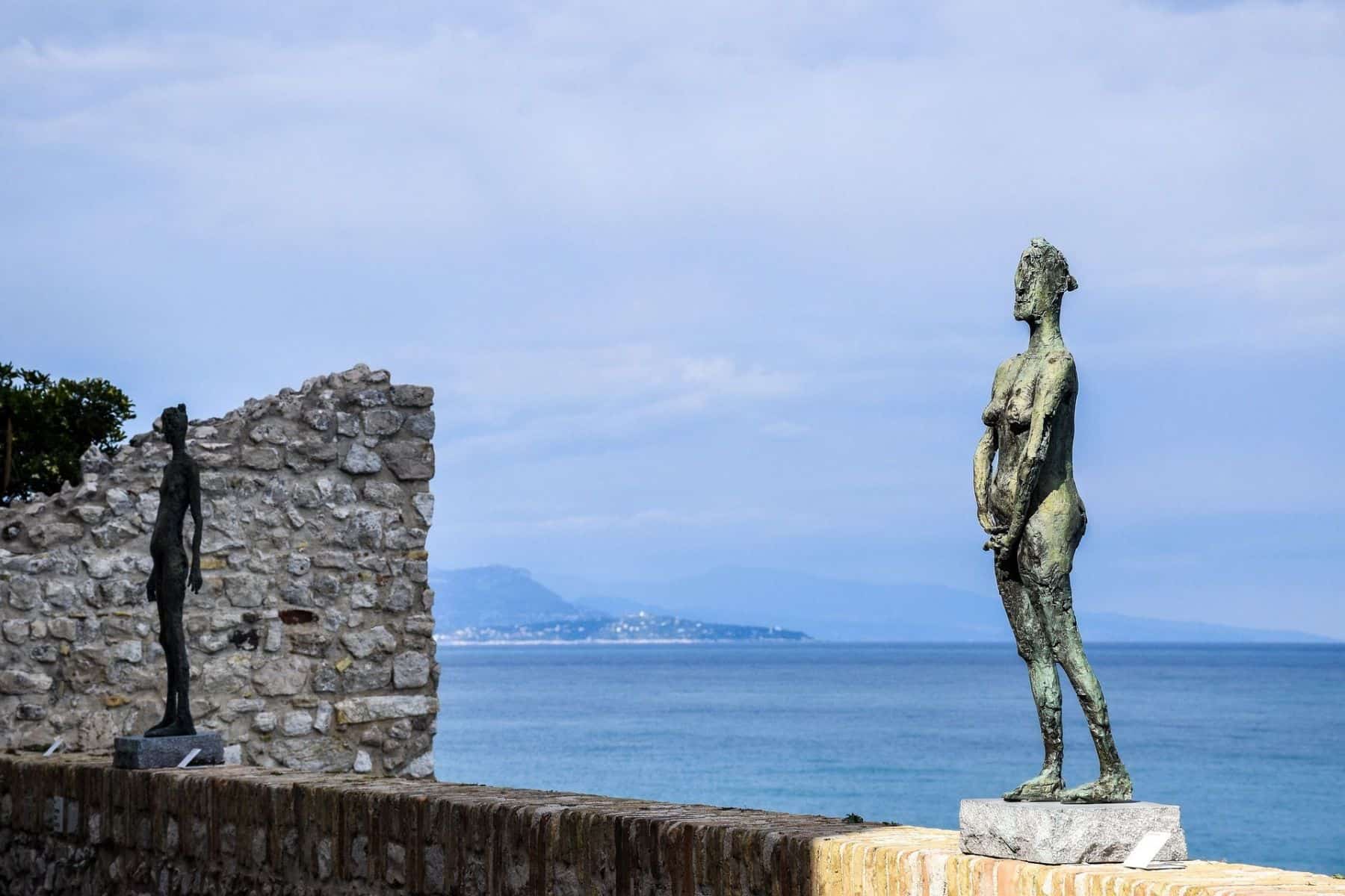 Antibes-Statue-Picasso-Museum-cpixabay.com_