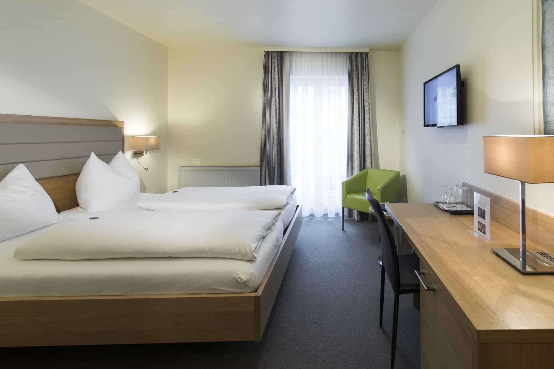 Doppelzimmer-Komfort-Hotel-Messmer